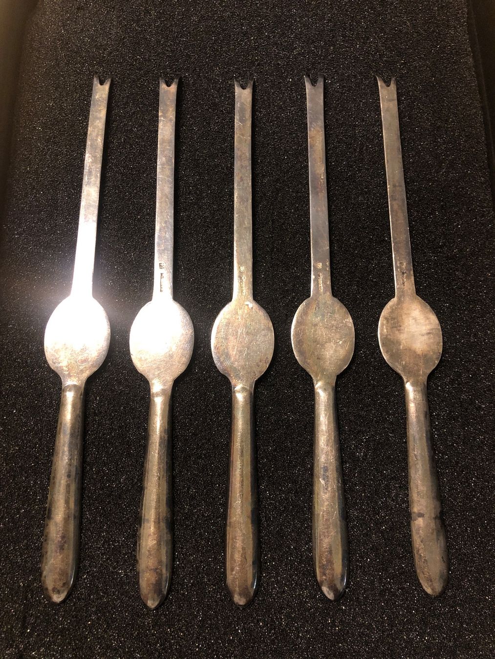Gabeln: 5 antike Hummergabeln, Vintage Set – Gebraucht aus Adliswil von Tito088 1