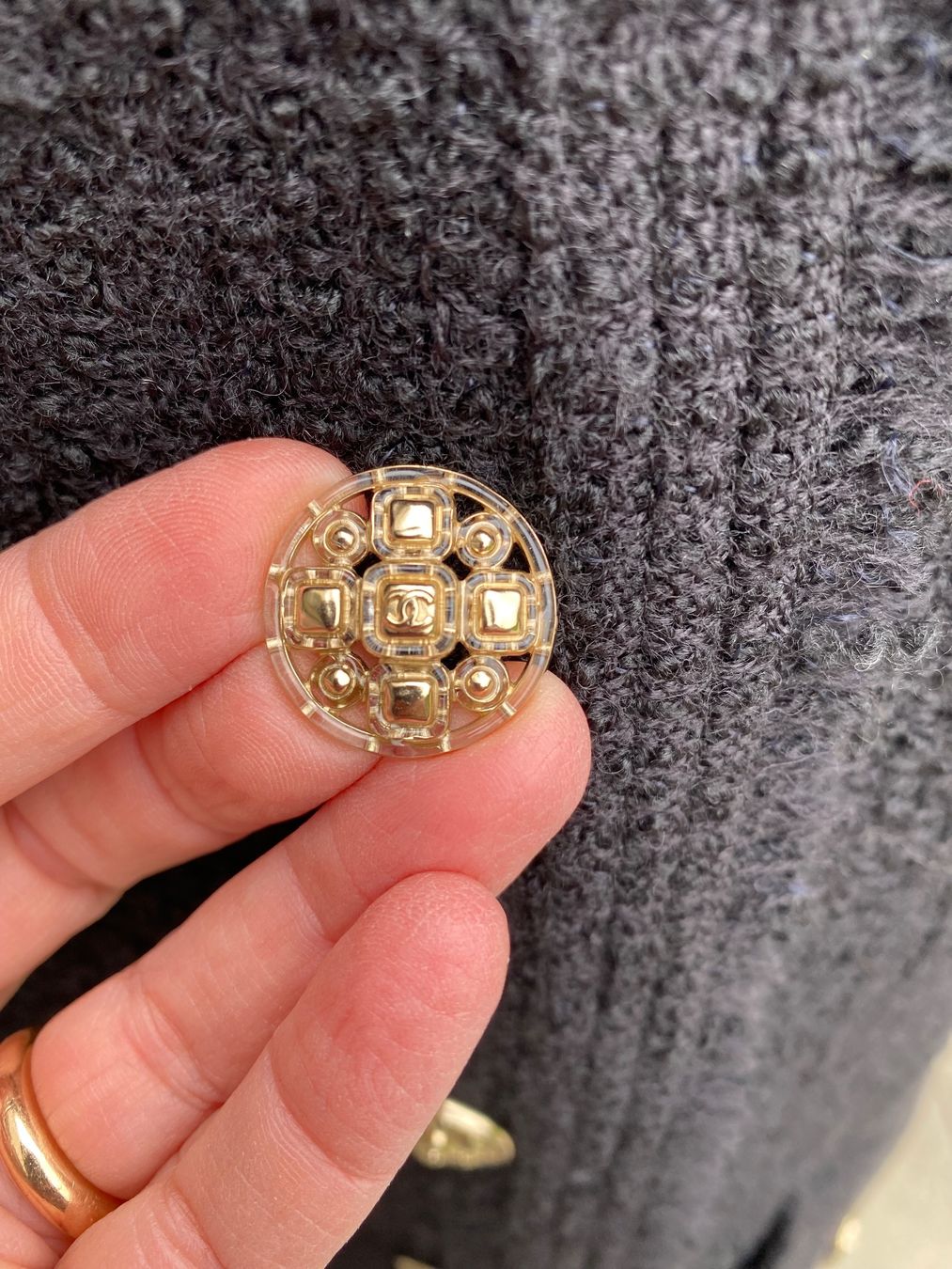 Chanel Giacche: Chanel Jacke schwarz CH 40 – Usato da Langenthal venduto da mariquita 1
