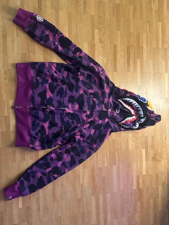 A Bathing Ape Shark Hoodie lila Camo Grösse M Zustand gut