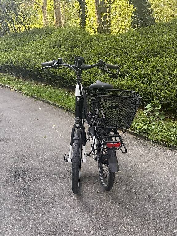 Vélos: E-Bike Hercules Rob Fold 9 Performance  – D'occasion à Morges par emm_2zkt 1