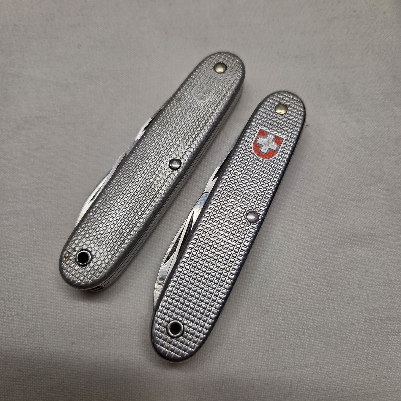 Taschenmesser: 2 Sackmesser – Gebraucht aus Stans von Ducati16