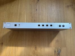 Ubiquiti UniFi Security Gateway Pro USG-PRO-4 gebraucht