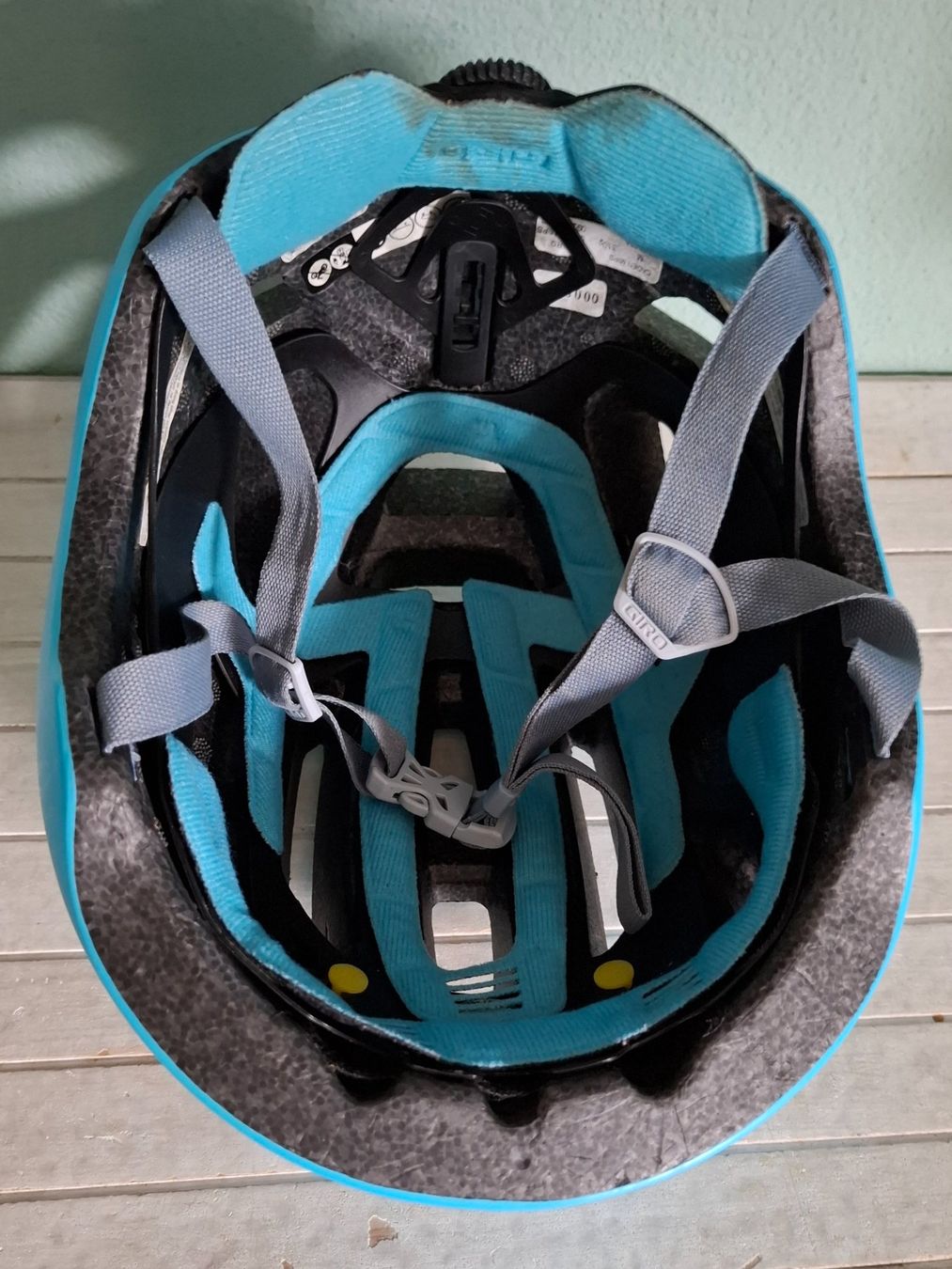 Giro Casques: Fahrradhelm Giro – D'occasion à Alpthal par Ing3_rid 3