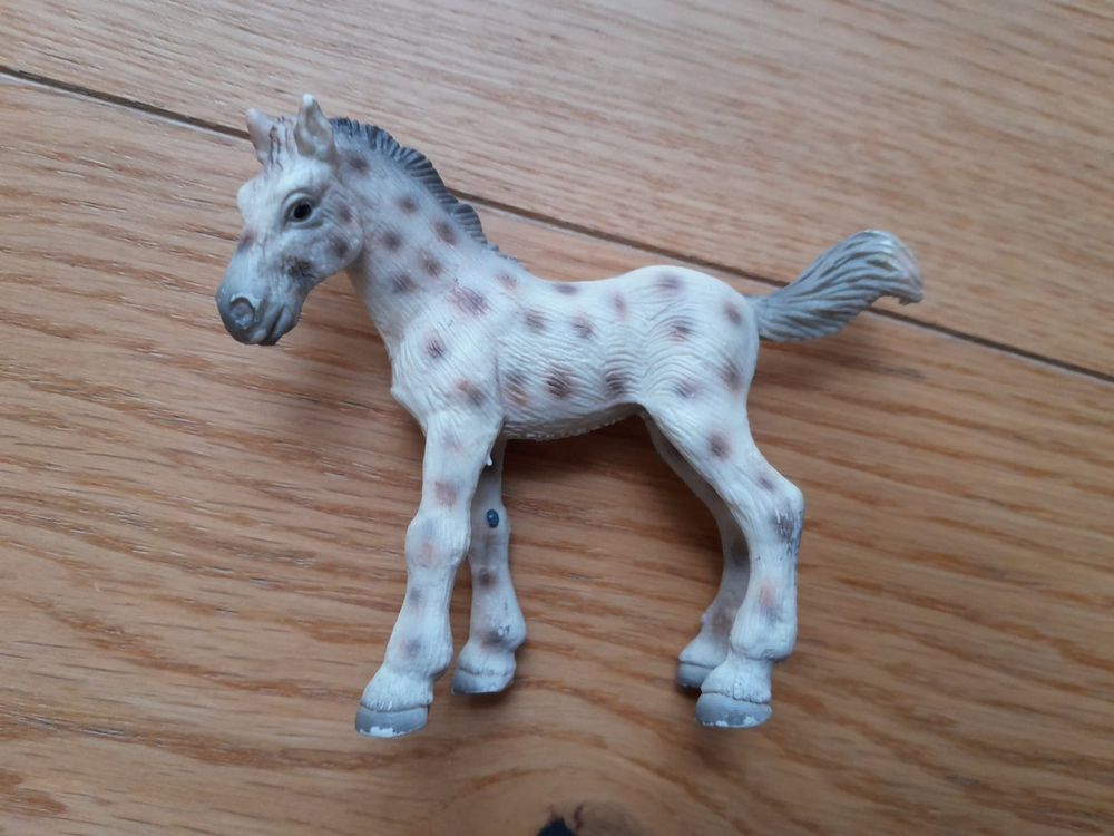 Sechs Schleich / Bullyland Tiere (Pferde, Katze, Fuchs) | Kaufen auf