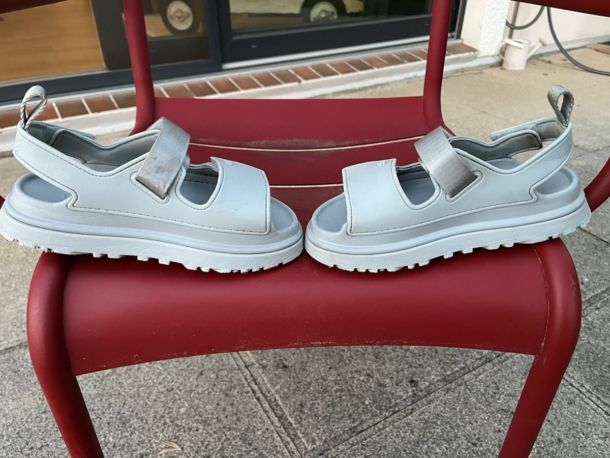 Ugg Scarpe per ragazze: Sandales UGG – Usato da Genthod venduto da Bilibi 3