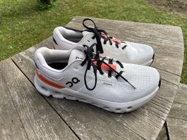 On Cloudrunner 40.5