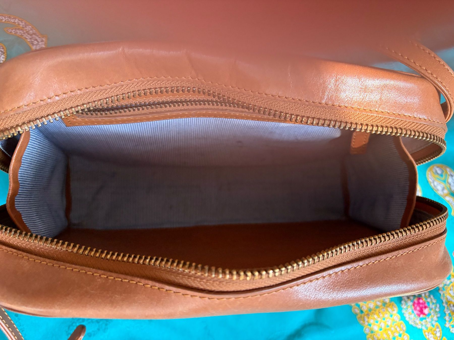 Taschen: LOST & FOUND  Tasche  100 % dickes, hochwertiges Leder – Gebraucht aus Interlaken von Bona55 5