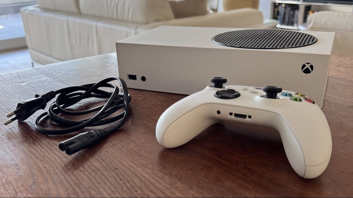 Microsoft Console: Xbox Series S Konsole mit Controller und Netzkabel – Nuovo (secondo la descrizione) da Ennetbaden venduto da Reynox