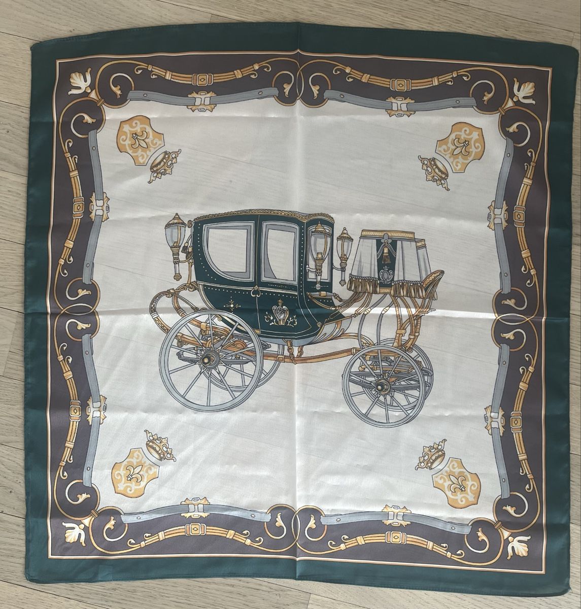 Foulard & Sciarpe: 100% Seide – Nuovo e nell'imballaggio originale da Zürich venduto da ReStyle. 2