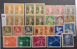 10 Stk. CH Briefmarken-Steckkarten, postfrisch etc.