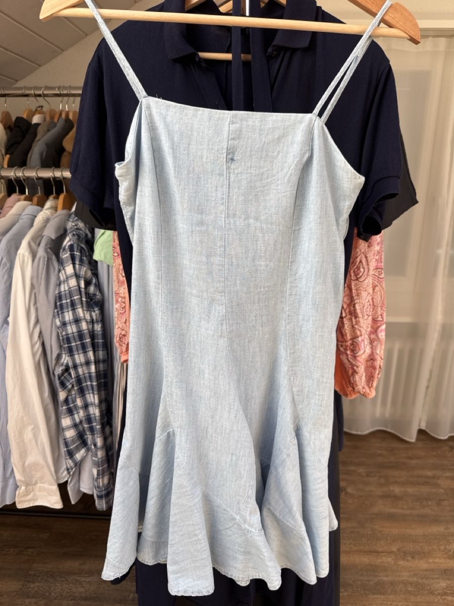 Zara Vestiti: Zara Kleid hellblau Grösse XS neuwertig – Nuovo (secondo la descrizione) da Emmen venduto da taariiikk
