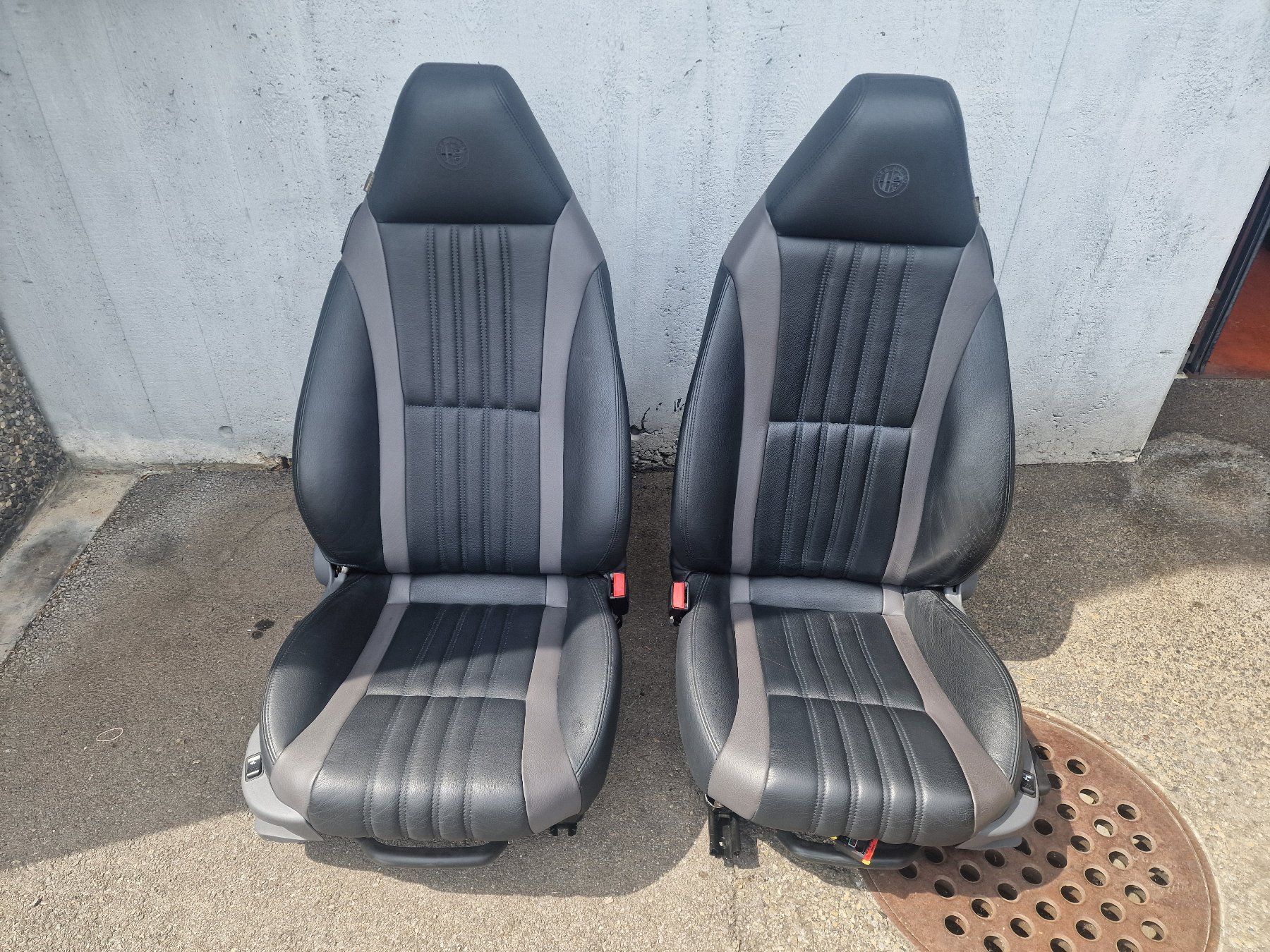 Alfa Romeo Alle Autoersatzteile: 2 Ledersitze Alfa Romeo Brera / Spider – Gebraucht aus Wettingen von Blueline