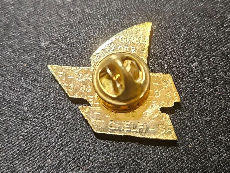 Spille & Fermagli: Pin Firestone – Usato da Bern venduto da Respirit 4