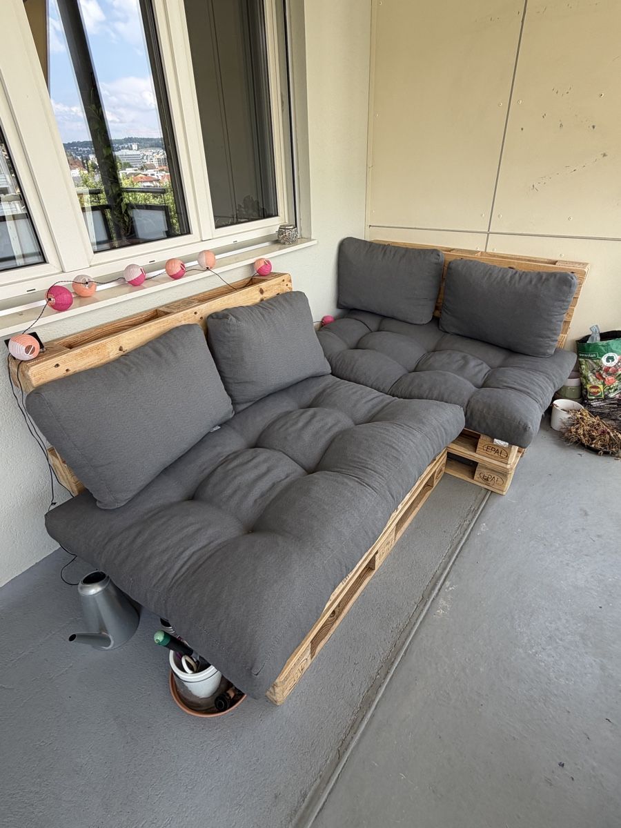 Sedie a sdraio:     Outdoor Lounge with Cushions – Usato da Schlieren venduto da per_z87z