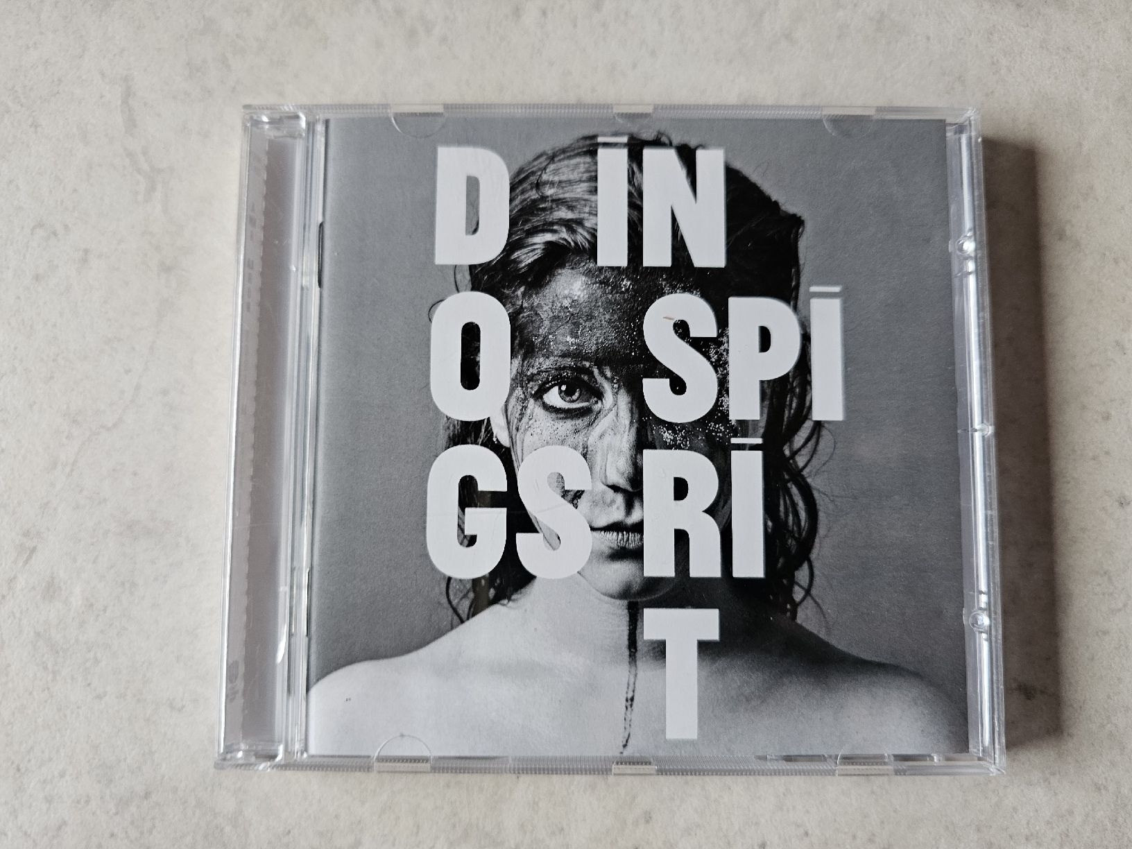CDs: Anna Aaron  -  Dogs In Spirit – Gebraucht aus Schneisingen von backstore24