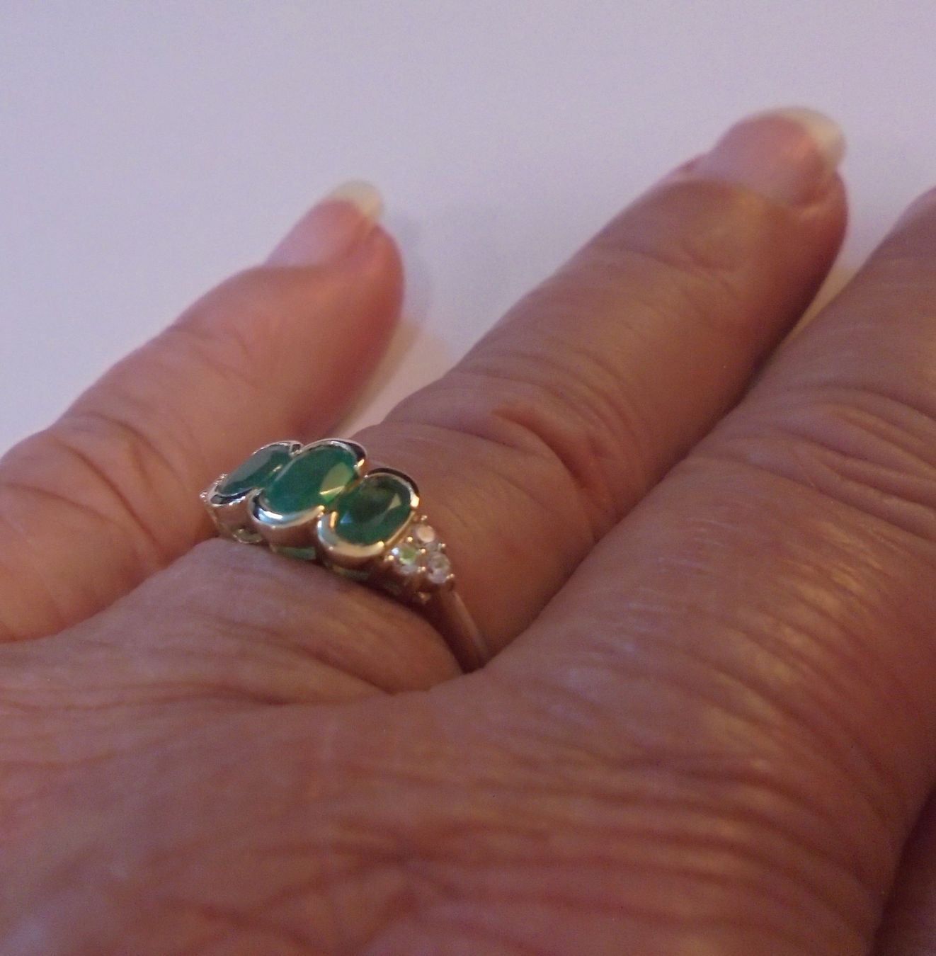 Anelli: Echtschmuck: Smaragd-Goldring. Grösse 53/17 – Nuovo (secondo la descrizione) da Zuchwil venduto da maumauchi 6