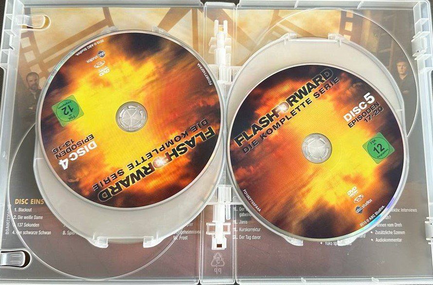 Tutti i DVDs: FlashForward - Die komplette Serie (DVD) – Usato da Beringen venduto da Mantafisch1 3