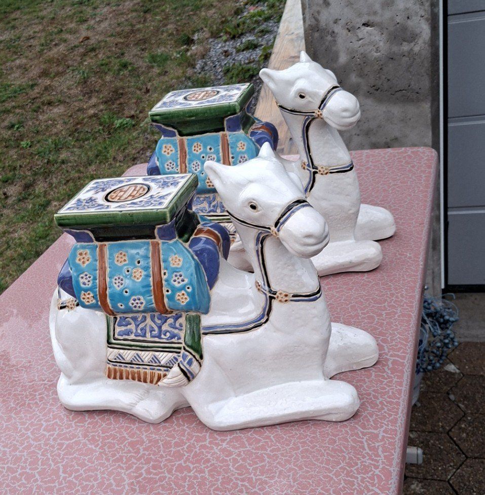 Statuette: Keramik Kamel als Pflanzenständer/Hocker – Usato da Mosnang venduto da KurtHe 4