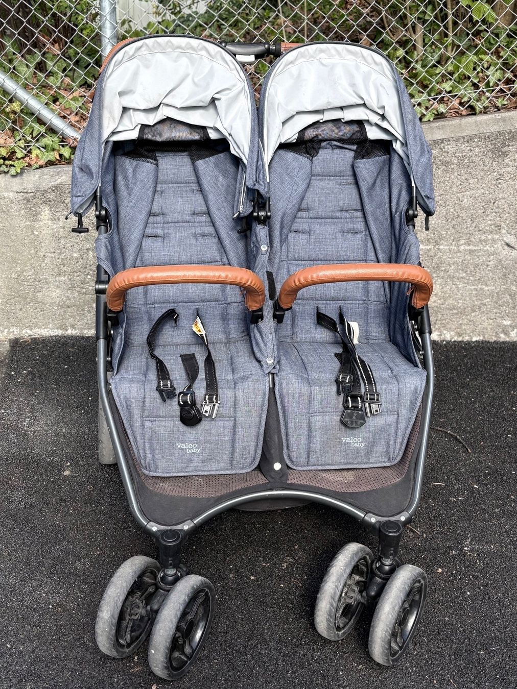 Kinderwagen: Zwillings Kinderwagen/Buggy Valco Baby Jeans – Gebraucht aus Zürich von iri_w7zy 2