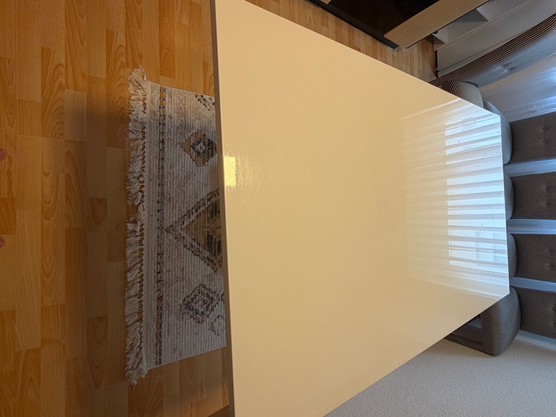 Tavoli: Esstisch weiss glänzend mit Chromfuss 160x90cm – Usato da Gattikon venduto da ks0 1