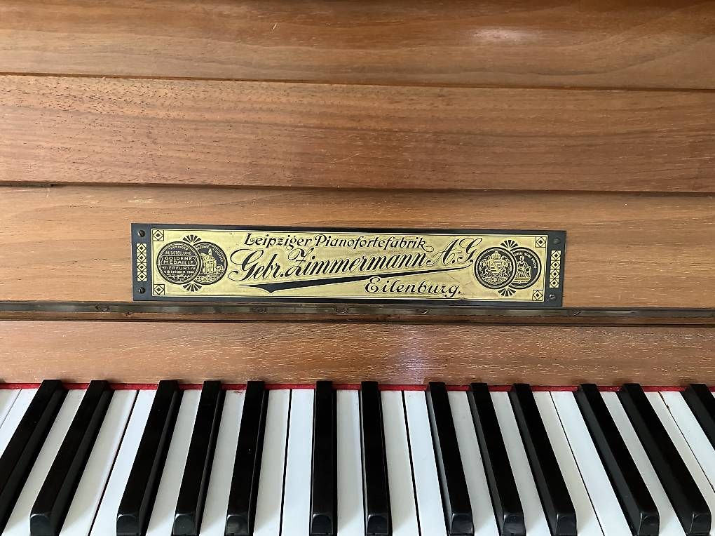 Strumenti musicali: Klavier  – Usato da Bern venduto da S4be 2