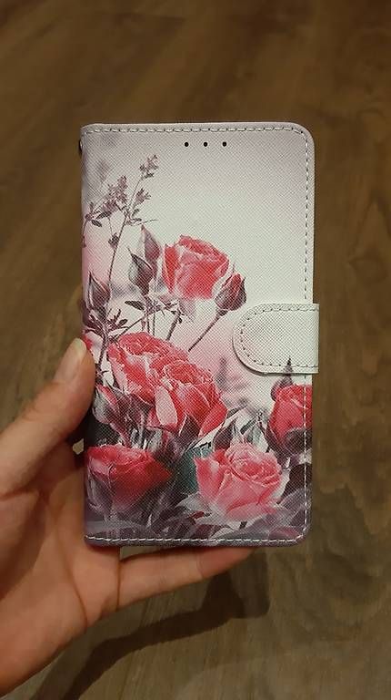 Apple Cover & Protezioni schermo: iPhone 11 Flip case NEU – Usato da Erstfeld venduto da nan_6f9p 4