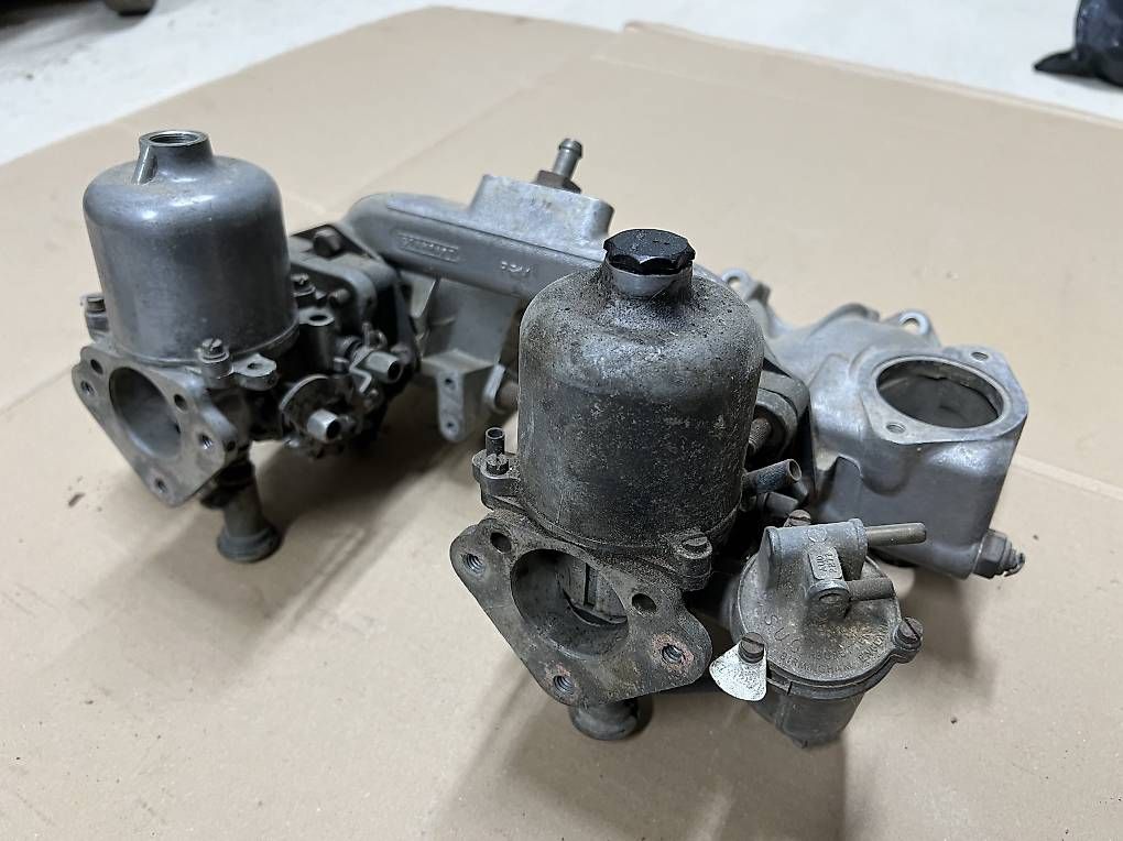 Triumph Tutti pezzi di ricambio auto: Triumpf Dolomite Sprint Einlasskrümmer – Usato da Gontenschwil venduto da lot_qxr9 3