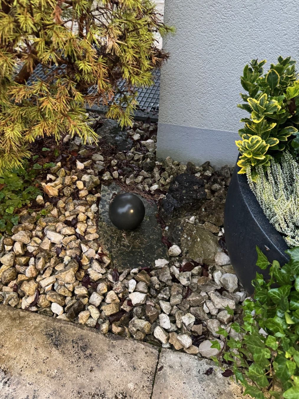 Tutte le decorazioni: 3 Gartendeko Kugeln von Wyss – Usato da Therwil venduto da Sikike 1