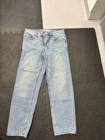 Bershka Man Straight Fit Jeans – Hellblau – Grösse EUR 38 /