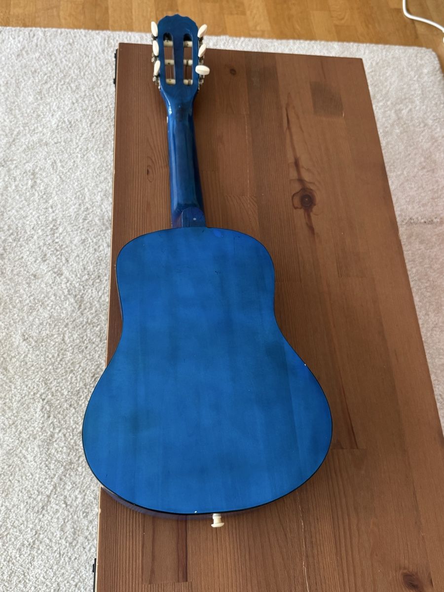 Musikinstrumente: Kinder - Gitarre – Gebraucht aus Zürich von Engine 4