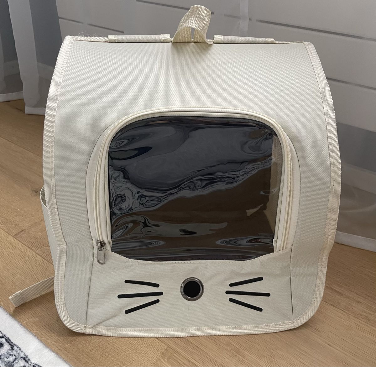 Zaini: Foldable adjustable pet cat backpack in beige with window – Nuovo e nell'imballaggio originale da Embrach venduto da lau_2gtp