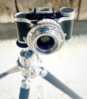Appareil photo vintage Lumière ELJY Type8 -1950 avec Trépied