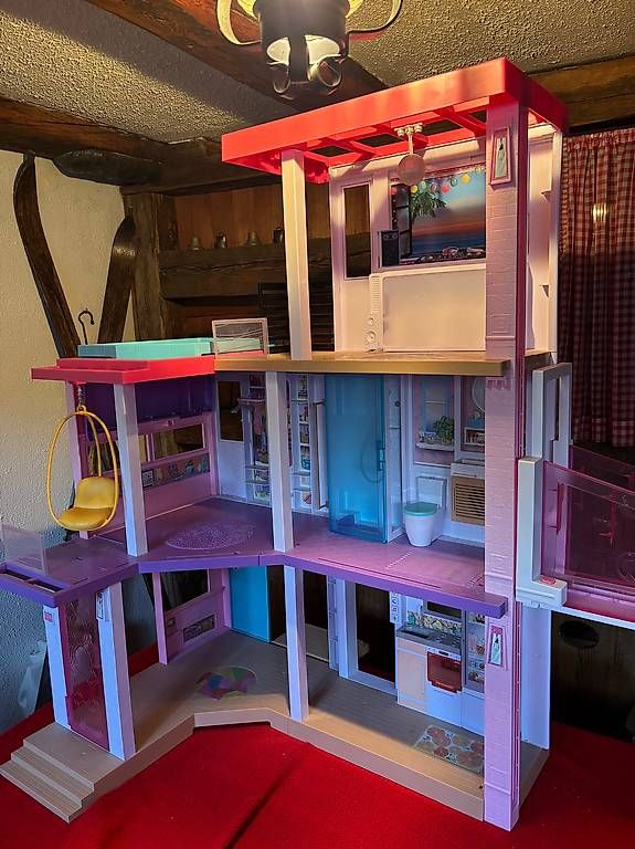 Maisons pour enfant: Maison barbie dreamhouse – D'occasion à Martigny par Curling78