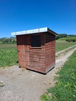 praktisches Hühnerhaus mit Legenest und Kotgrube