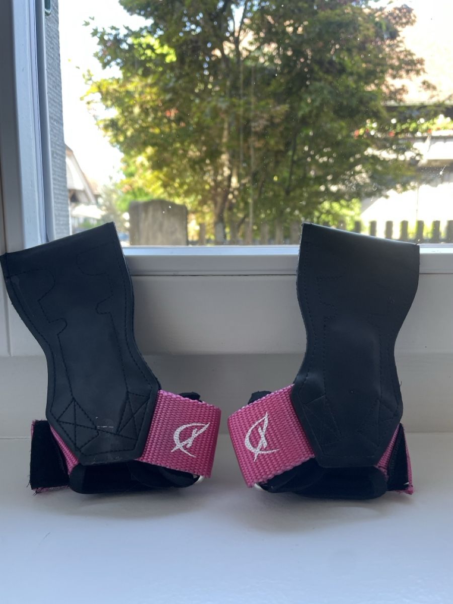 Guanti & manicotti: Ultra Grips Griffpads Grösse M neu – Nuovo (secondo la descrizione) da Niederscherli venduto da frmuehlestein 1
