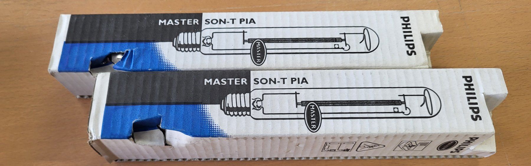 Philips Lampade: Natriumdampflampe MASTER SON-T PIA Plus 400W /220 E E40 2Stk – Nuovo e nell'imballaggio originale da Rapperswil SG venduto da AndiRap 1