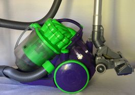 Dyson DC08 Staubsauger / aspirateur