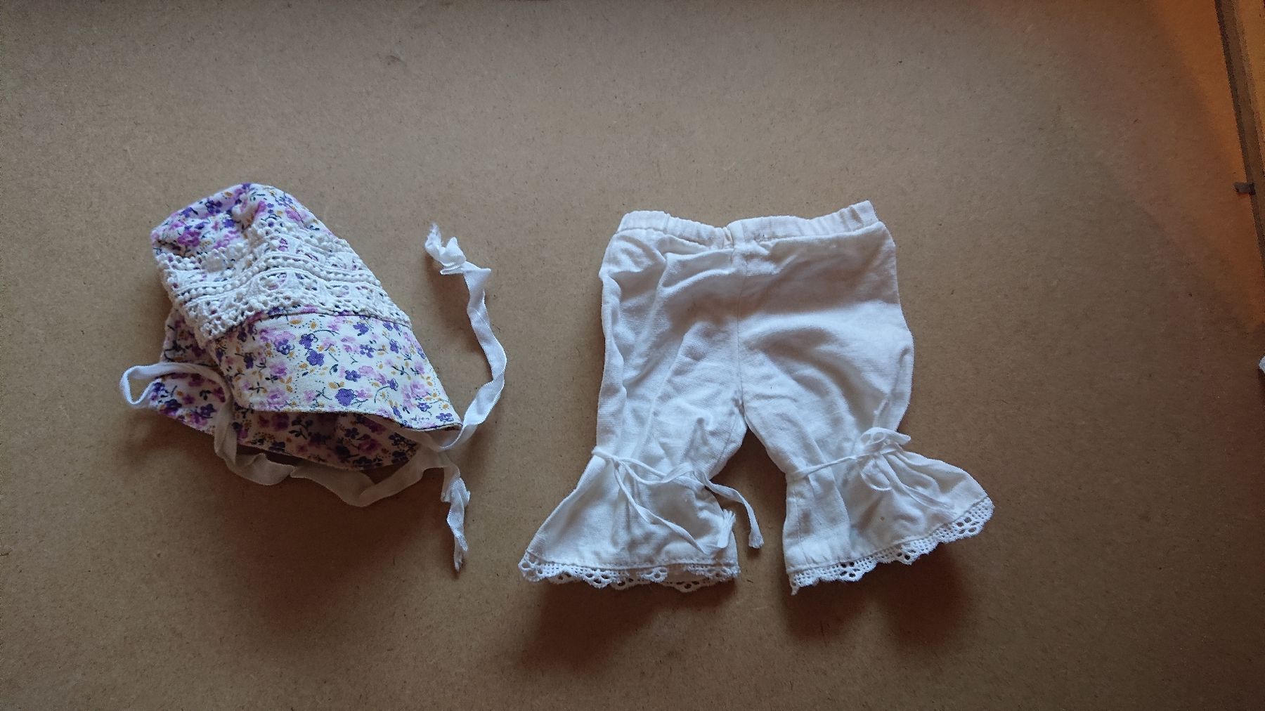 Puppen: Alte Puppenkleider – Gebraucht aus Chur von FreakofRarity 5