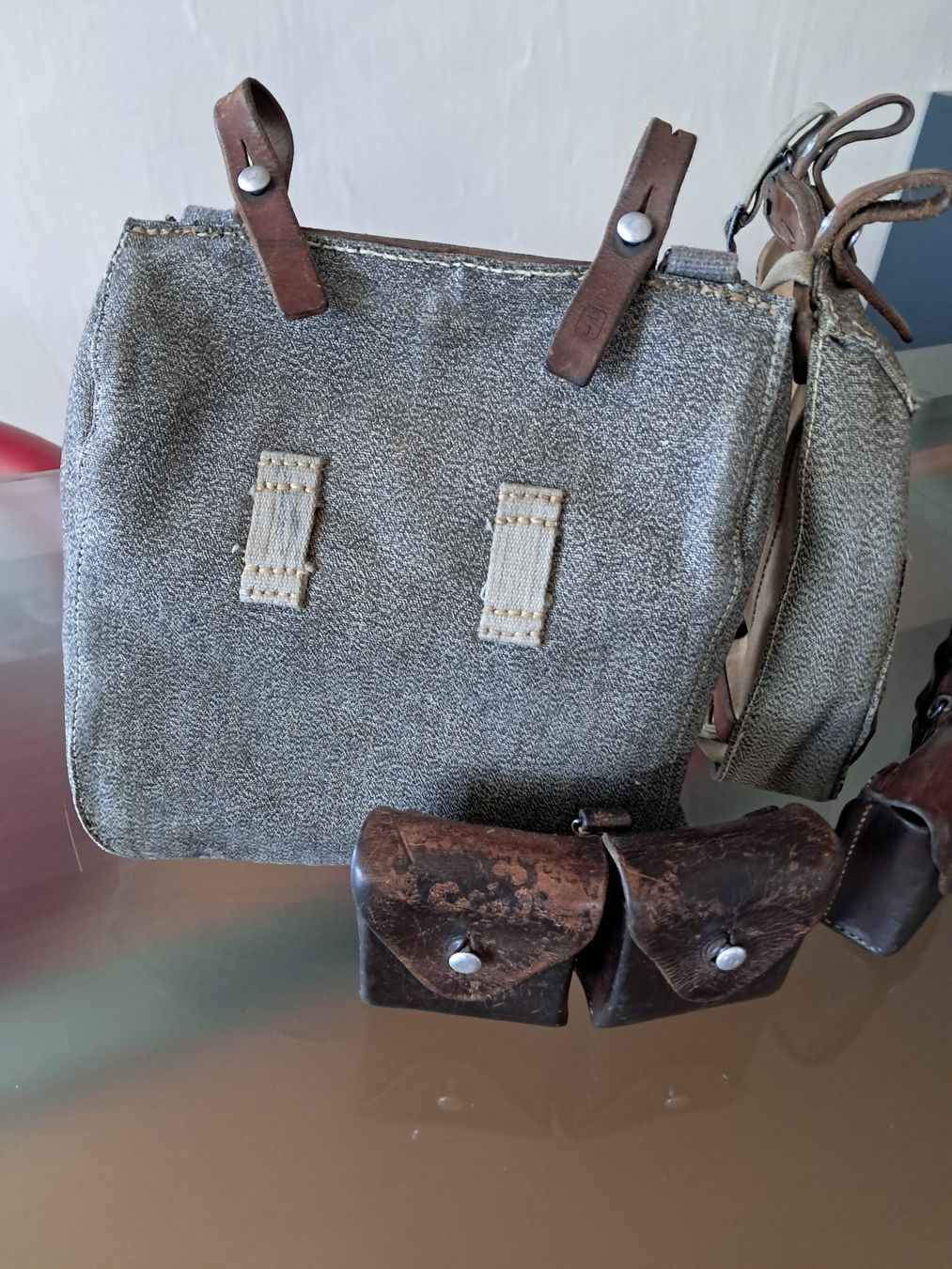 Schweizer Armee Borse: Schweizer Armee Brotsack 2- Stk. mit Munitionstaschen, Top! – Usato da Lengnau BE venduto da E500T 2