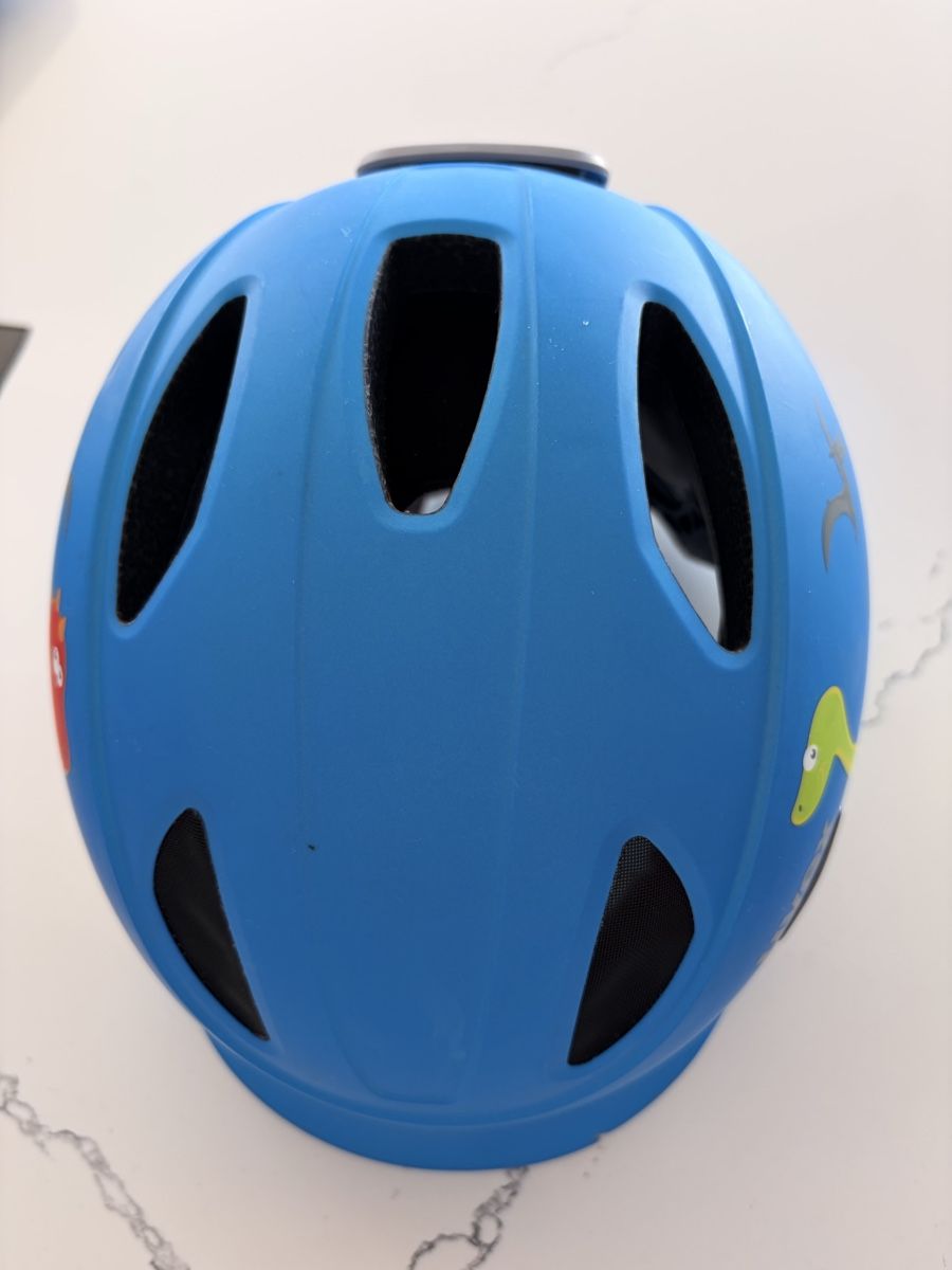 Uvex Caschi: Kinder Velohelm Uvex – Usato da Benken SG venduto da Bananenkeks 2