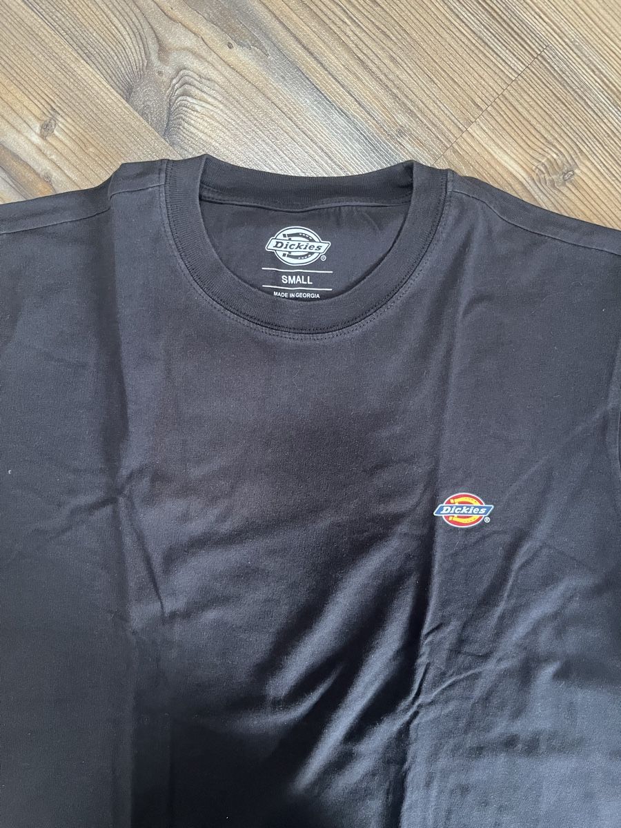Dickies T-shirt: Dickies T-Shirt small   – Usato da Frutigen venduto da emi_55wp 1