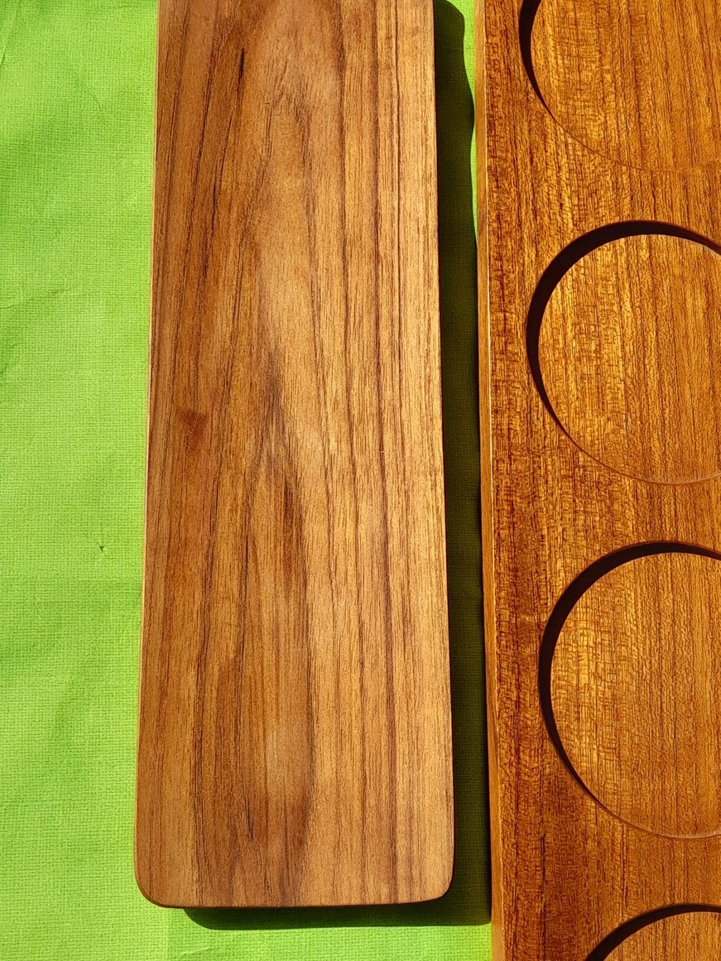 Plateaux: Dänisch Teak Tablett-Set – D'occasion à Aeschi b.Spiez par 52__yhr6 4