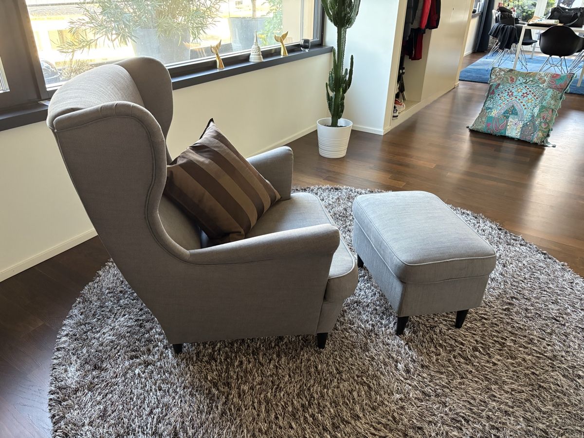 Ikea Sessel: Sessel + Hocker / Strandmon / Ikea / Grau – Gebraucht aus Zürich von seb_8rsb 3