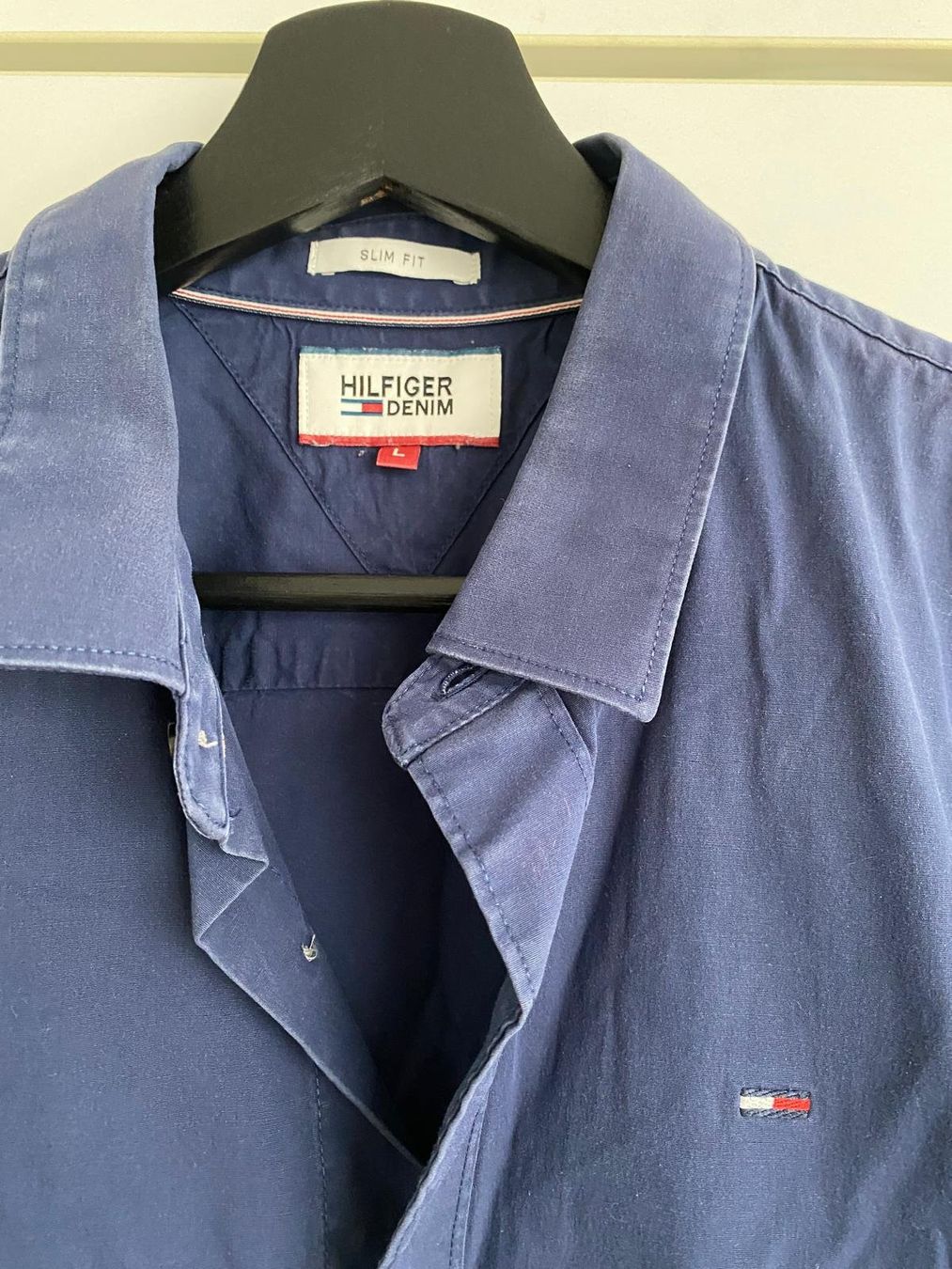 Tommy Hilfiger Hemden: Vintage Tommy Hilfiger Hemd – Gebraucht aus Arbon von MaritK 1
