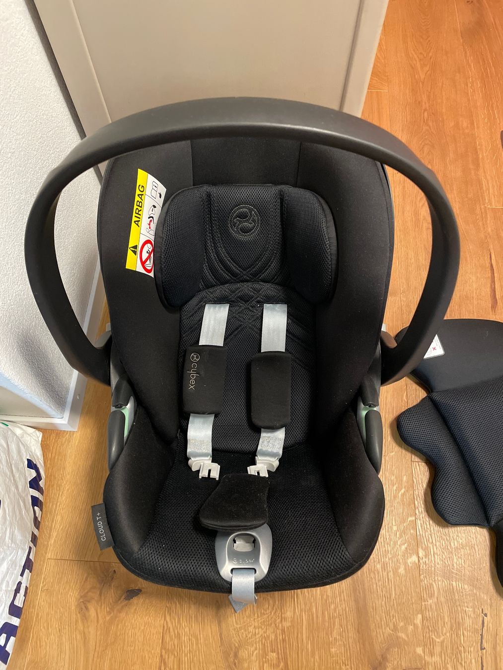 Cybex Auto-Kindersitze: Cybex Cloud T – Gebraucht aus Herisau von Simona_Bischof