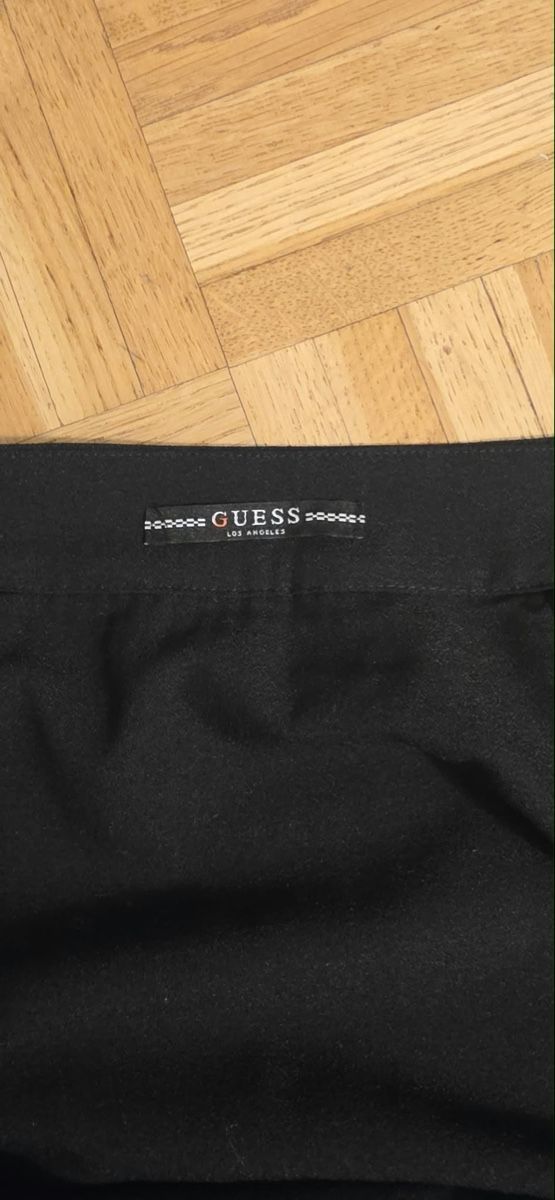 Guess Jupes: Schwarzer Guess Rock mit Fransen gr.34 – D'occasion à St. Gallen par mania03 3