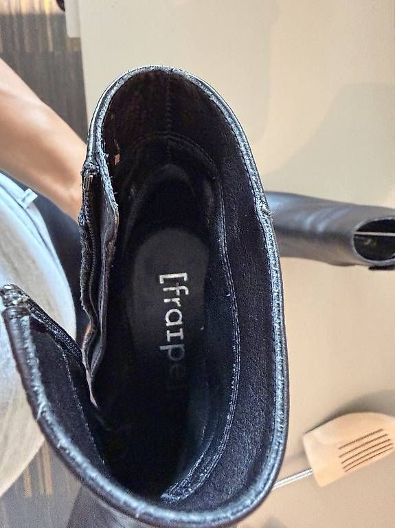 Scarpe da donna: Stiefelletten Leder Gr. 37 – Usato da Zürich venduto da hoiliaaa 1