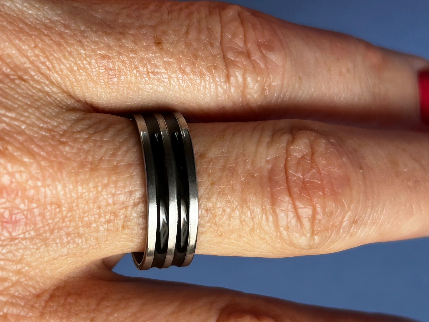 Anelli: Herrnring Stahl 2 black lines (63) – Usato da Laufen venduto da Bellebellezza 2