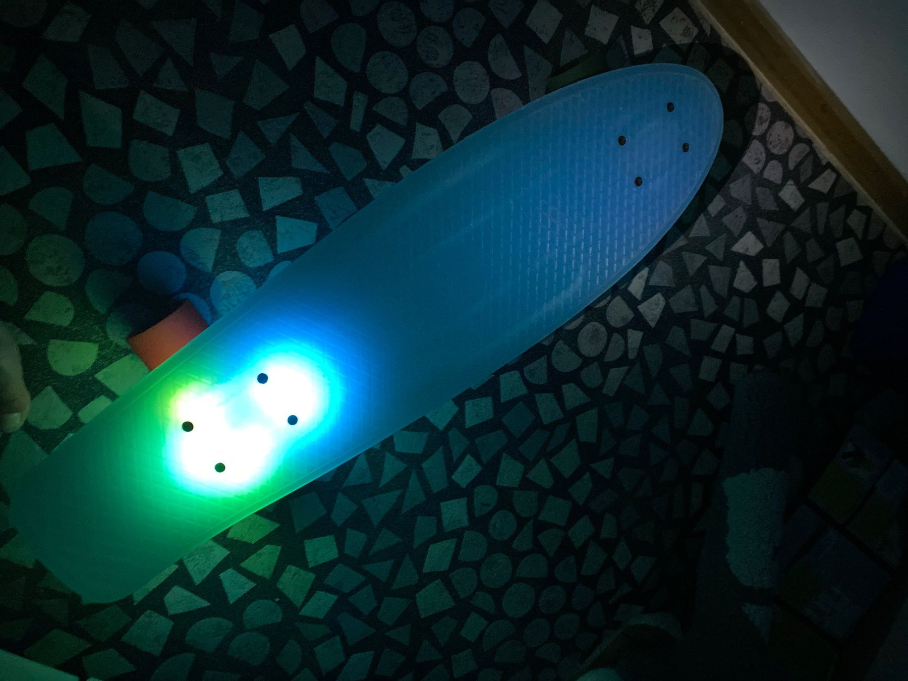 Hudora Skateboards: Hudora Pennyboard Blau Gebraucht mit LED – Gebraucht aus Erlenbach ZH von sim_x92q 6