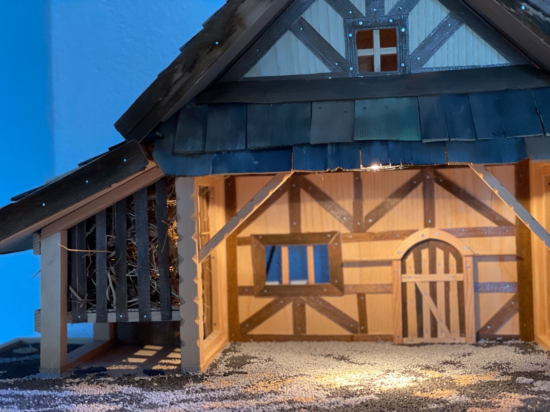 Articoli in legno: Weihnachtskrippe – Usato da Jonschwil venduto da relnheaz 2